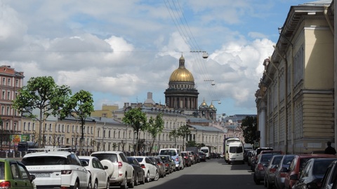 В Петербург из Москвы за 100 рублей: в России запустили первый автобусный лоукостер