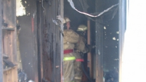 Пожар с пострадавшим в Ханты-Мансийске: владелец горящего гаража отравился угарным газом