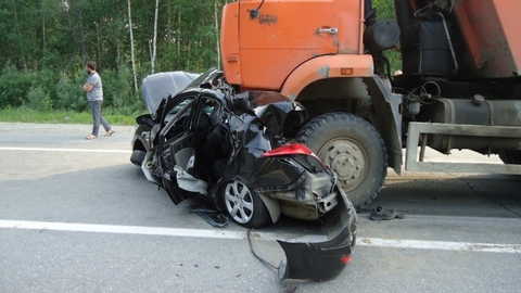 В массовом ДТП на трассе «Сургут-Нижневартовск» погиб один из водителей. ФОТО
