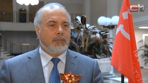 Вадим Шувалов пришел сдавать документы на выборы главы Сургута