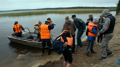 Трагедия на озере: число погибших в Карелии детей возросло до 14, уже задержаны 5 подозреваемых 