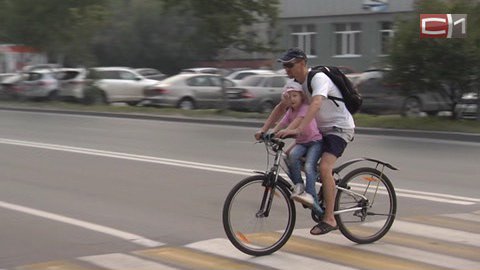 По переходу — пешком! Почему сургутяне, садясь на велосипед, забывают правила дорожного движения?