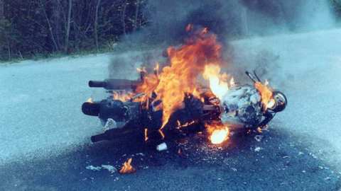 Сегодня утром в Сургуте горел мотоцикл Honda