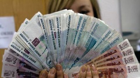 Стало известно, откуда у 14-летней школьницы из Ханты-Мансийска взялся 35-миллионный долг