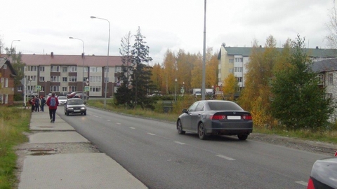 В Ханты-Мансийске автоледи без прав сбила школьника. Мальчик перебегал дорогу вне перехода