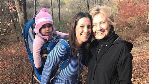 Хиллари Клинтон нашли в лесу после поражения на выборах президента США