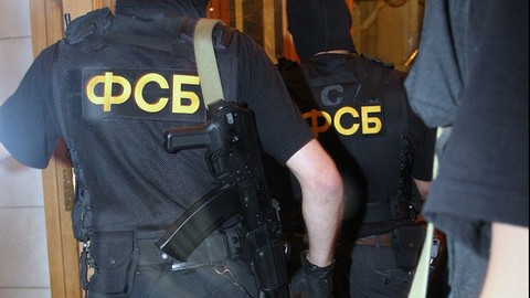 ФСБ задержала 10 человек, готовивших теракты в России. Под ударом могли оказаться Москва и Санкт-Петербург