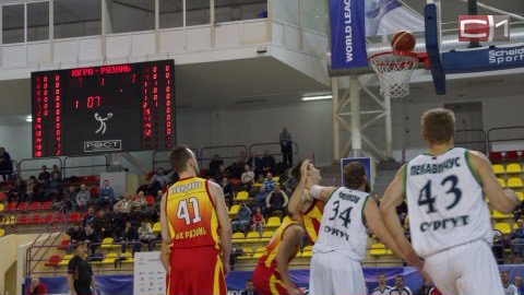 Пятая победа подряд! Сургутские баскетболисты одолели соперника из Рязани