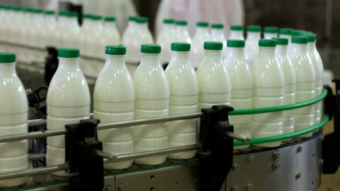 СМИ: С 1 января цены на молоко могут вырасти на 10% 