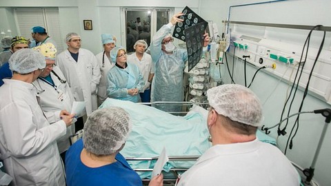 Семь человек, пострадавших в автокатастрофе, продолжают лечение в ОКБ Ханты-Мансийска