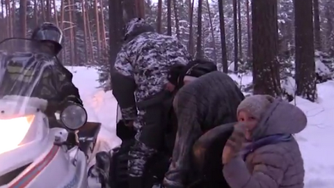 Не физкультура, а урок выживания. В Томской области школьники с учителем 6 часов блуждали по лесу на лыжах. ВИДЕО