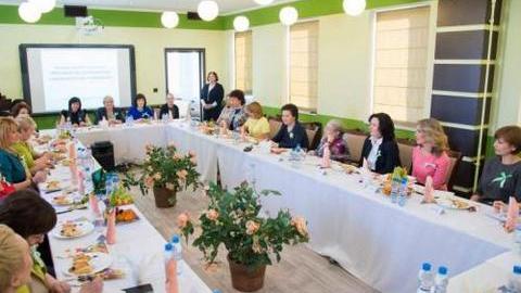 В Югре создан женский экспертный клуб. На первом заседании обсуждали безопасность детей в сети