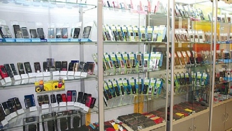 В сургутских салонах сотовой связи оформляют кредиты на клиентов без их ведома- по копии паспорта