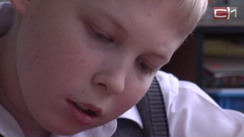 Его мечта - научиться ходить. СТВ собирает средства на лечение 13-летнего Вани Лукиных