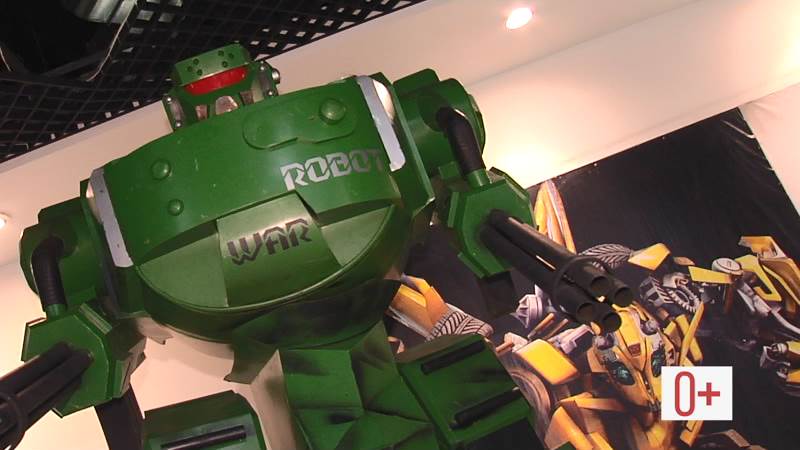 В Сургуте открылась выставка роботов с любимыми героями детей