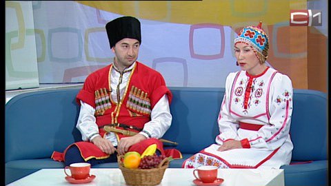 Эти разные традиции! У каких народов жениха не пускают на свадьбу и за что невесту бьют нагайкой?