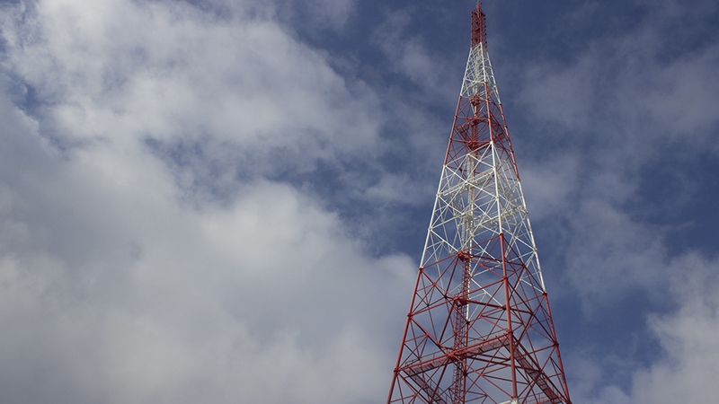 Tele2 построит 2 000 базовых станций на объектах РТРС